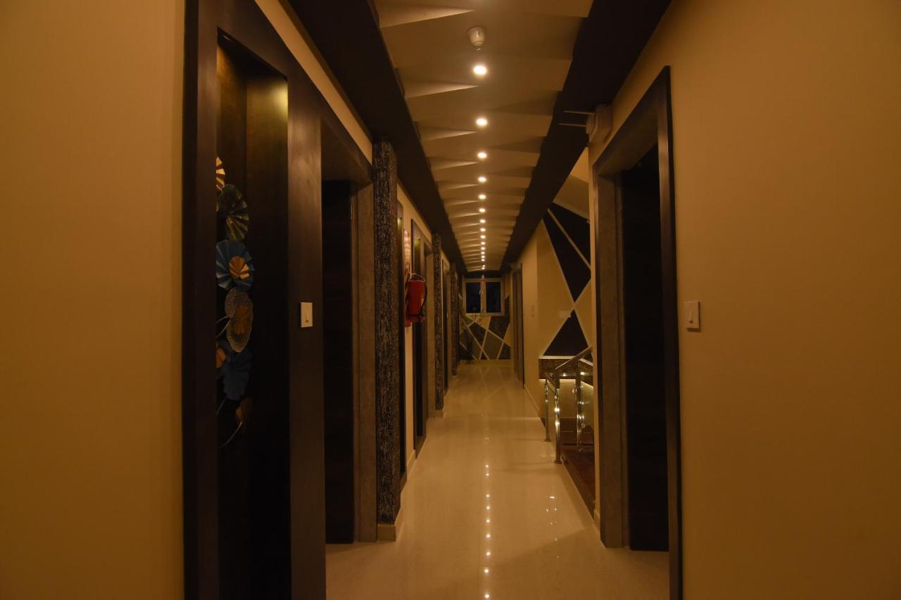Hotel Atlantis Kumbakonam Dış mekan fotoğraf